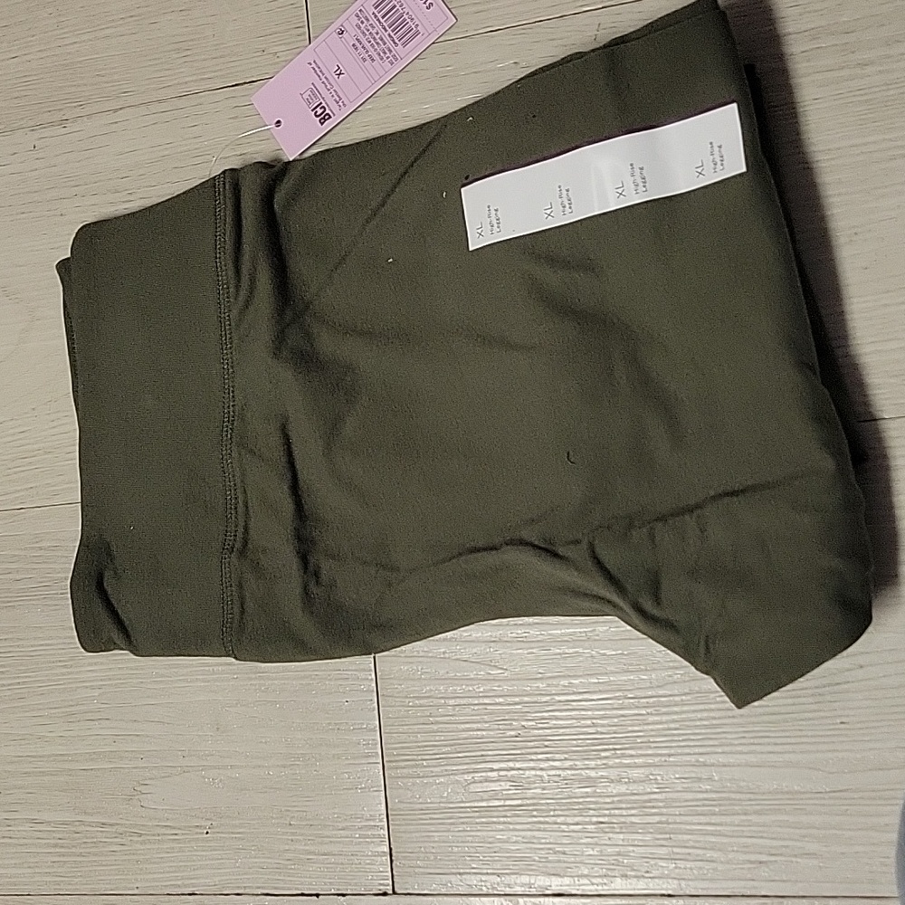 Woman's green leggings